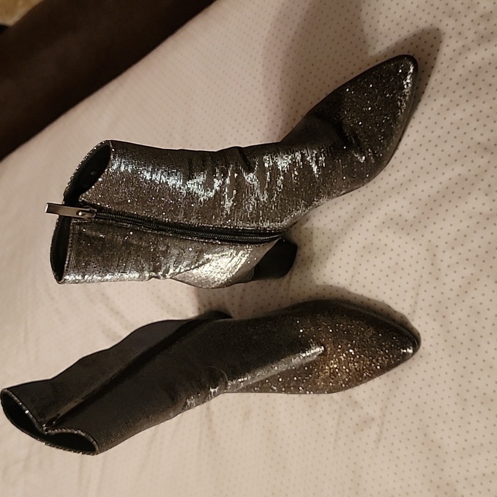 Aquatalia Phila Glitter Sparkly booties.  Size 8.